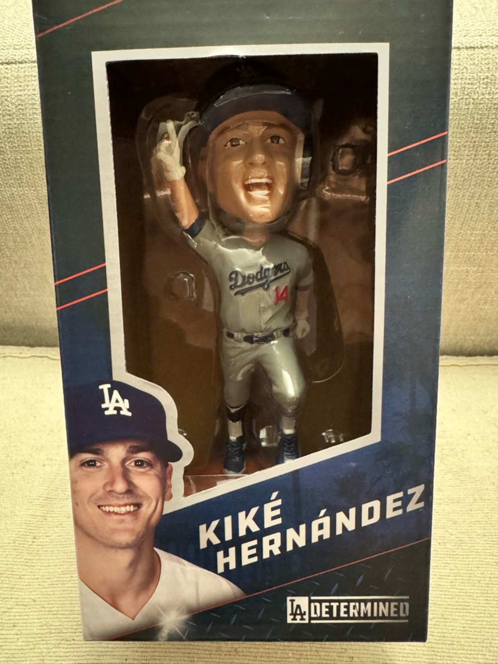 Los Angeles Dodgers Kiké Hernández 2018 LA Determined Bobblehead SGA - Picture 2 of 5
